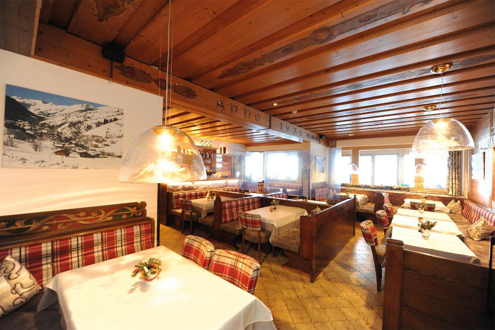Ski In Ski Out Hotel Unterellmau 잘바흐 힌터글렘 외부 사진