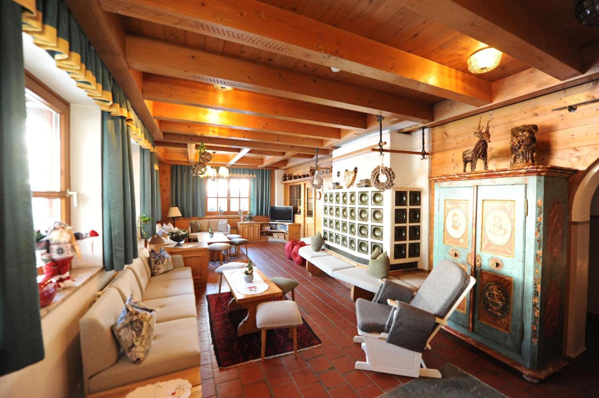 Ski In Ski Out Hotel Unterellmau 잘바흐 힌터글렘 외부 사진