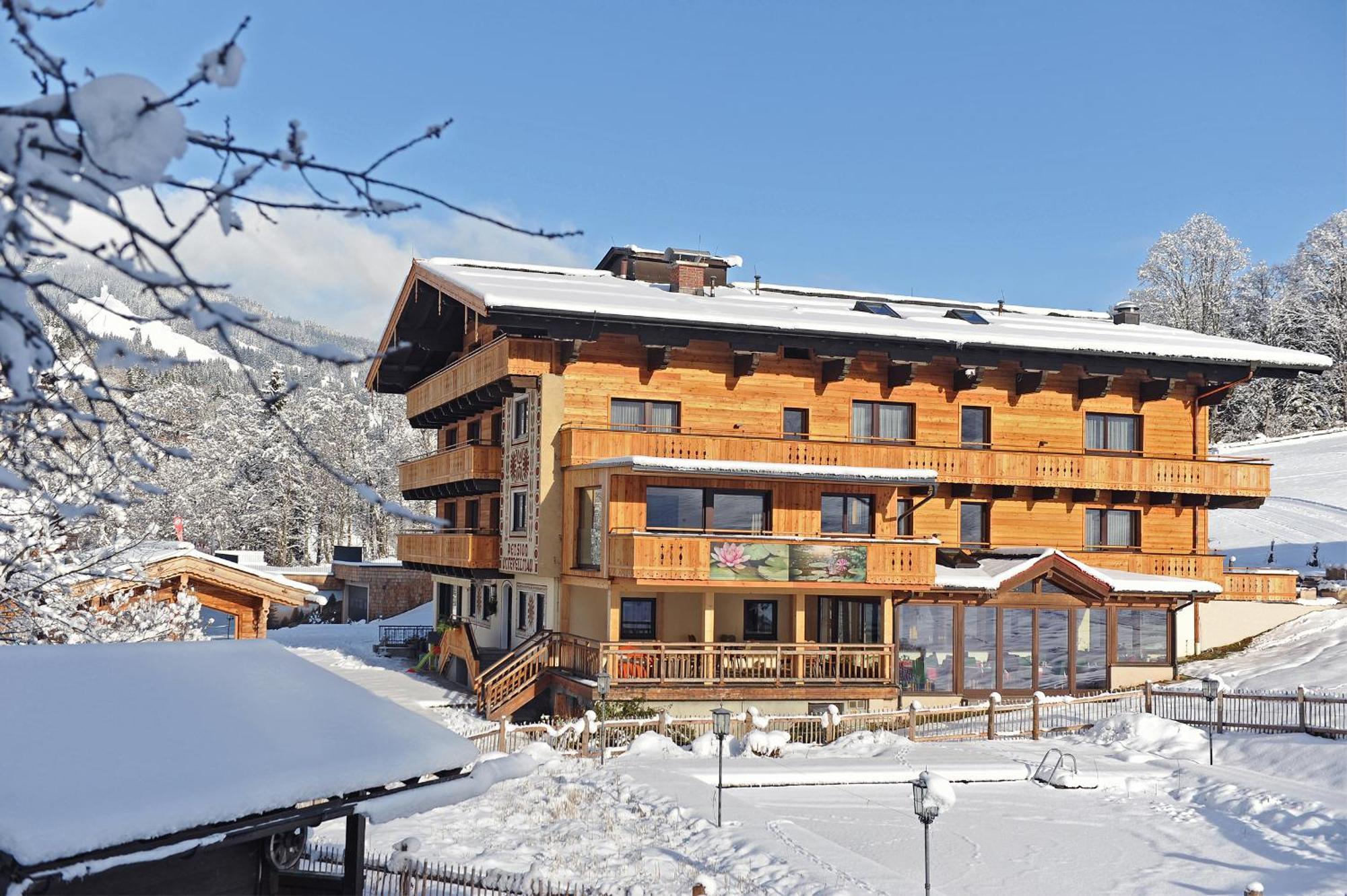 Ski In Ski Out Hotel Unterellmau 잘바흐 힌터글렘 외부 사진