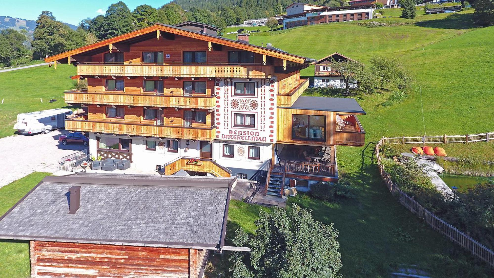 Ski In Ski Out Hotel Unterellmau 잘바흐 힌터글렘 외부 사진