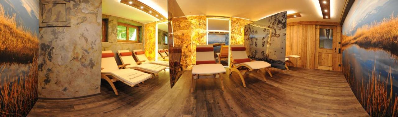 Ski In Ski Out Hotel Unterellmau 잘바흐 힌터글렘 외부 사진
