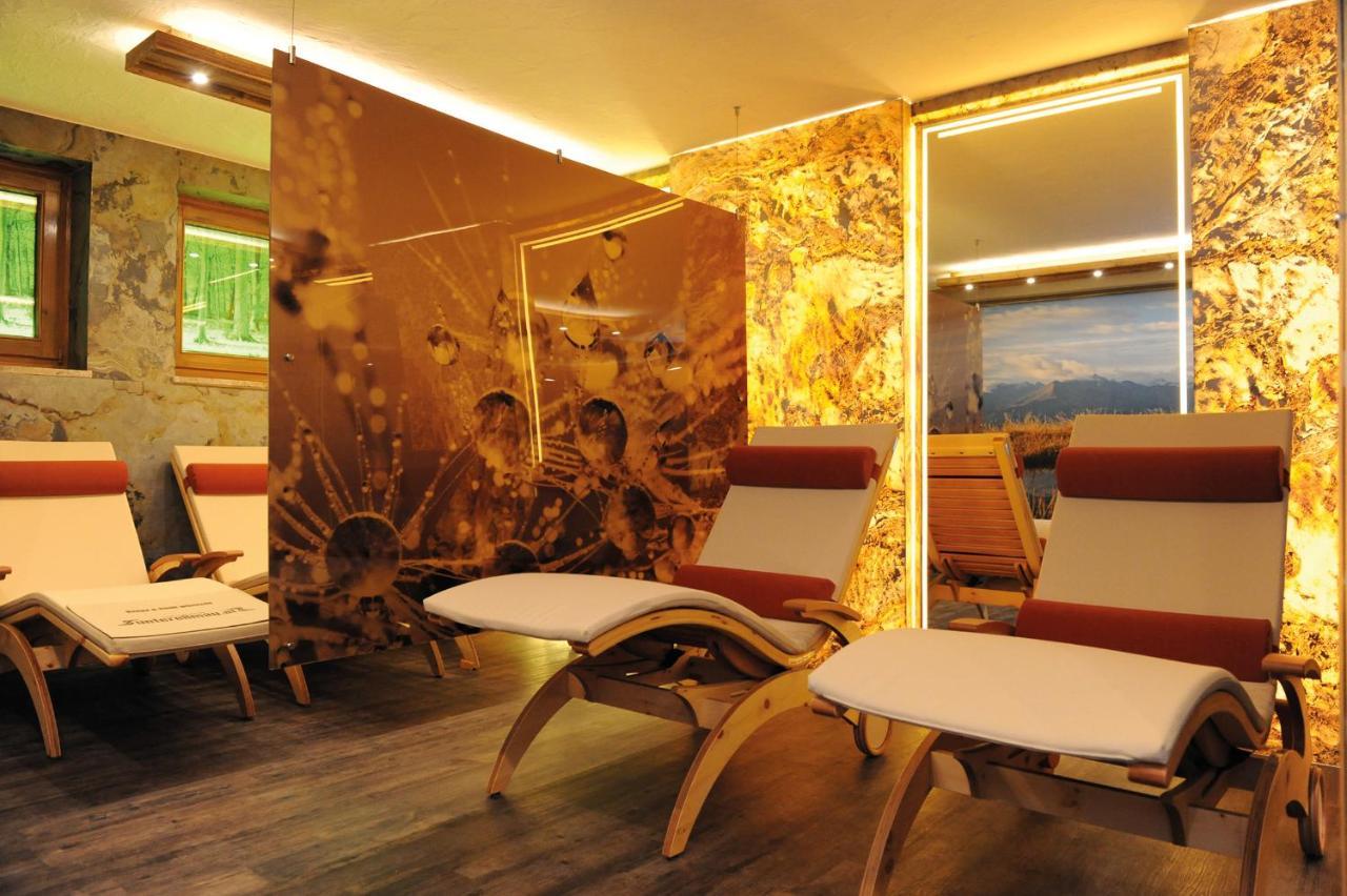 Ski In Ski Out Hotel Unterellmau 잘바흐 힌터글렘 외부 사진